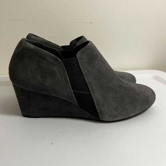 Vionic Wedge Stanton Pull On Gray Suede Comfort Orthotic Ankle Bootie Sz‎ 9 - Picture 1 of 6